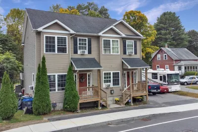 181 Main St 1