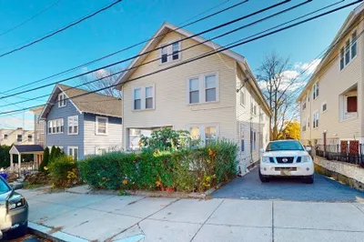 14-16 Sunnyside St 1