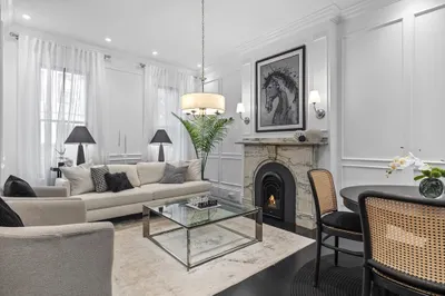 28 Lawrence St 1