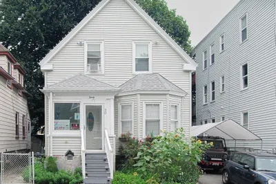 30 Norton St