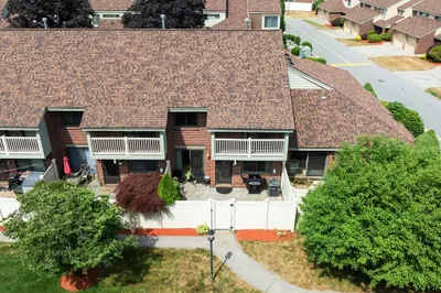14 Greenbrook Dr #14 1