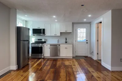 25 Pine St #2 1