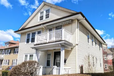 22 Roseway St #2