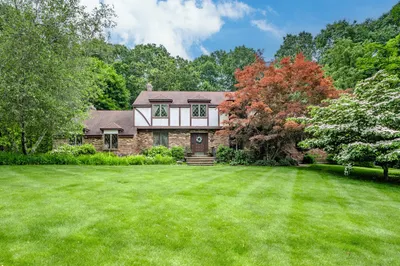 28 Hemingway Road 1