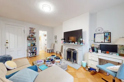 397 Beacon St #3R