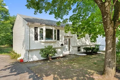 72 John St