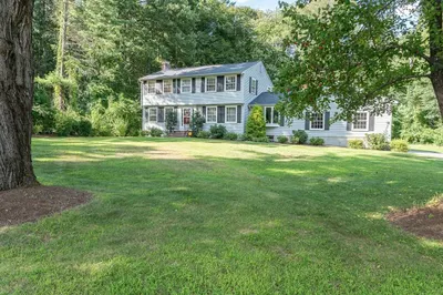 1 Glen Ora Drive 1