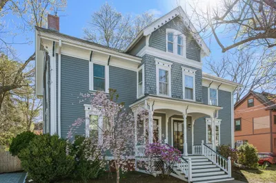 24 Otis St #24 1