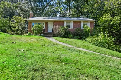 13 Braewood Drive