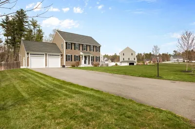 12 Stony Point Dr 1