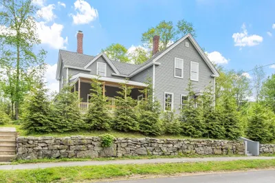 37 Dexter St