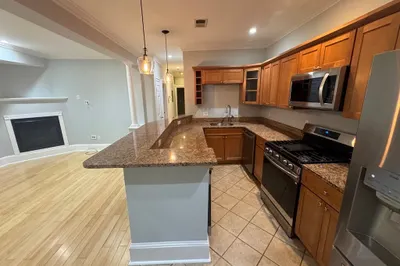 28 Beach St #1