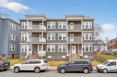 19 Hosmer St 1