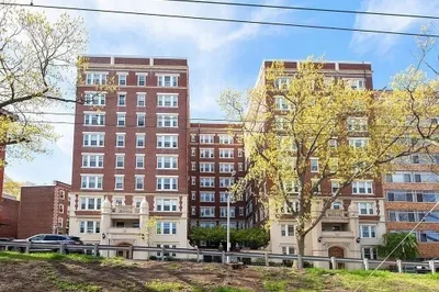1450 Beacon St #401