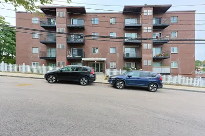 175 Clare Avenue #A4