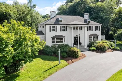 1 Bryant Avenue 1