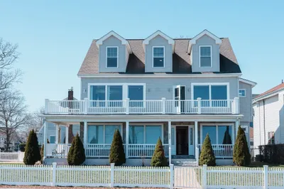 433 Quincy Shore Drive 1
