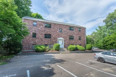 8 Jackson St #C1 1