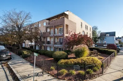 314 Riverside Avenue #304 1