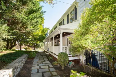 7 Border St 1