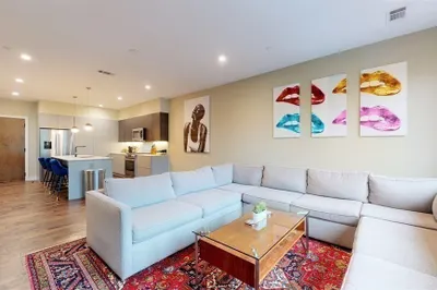 45 Burnett Street #212