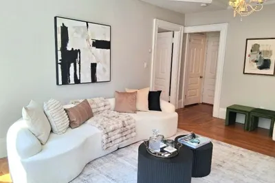 869 Beacon St #5 1