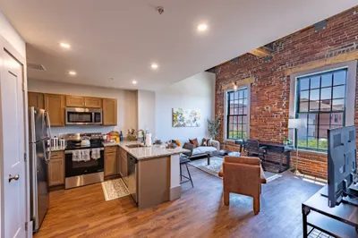 90 Grove St #107 1