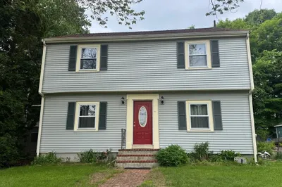23 Fletcher Ln