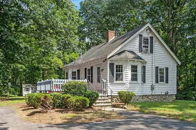 25 Main St