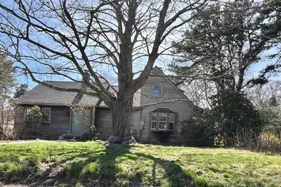 86 Vineyard Ave