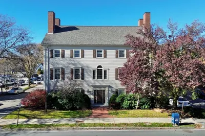 105 Chestnut St #35