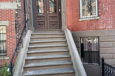 298 Columbus Ave #4