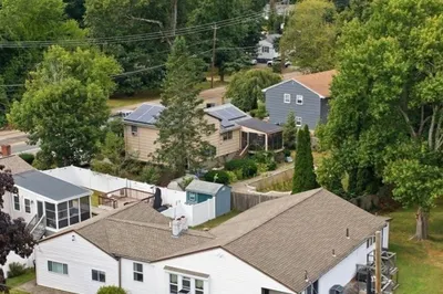 1075 W Elm St Extension 1