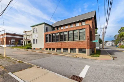 4 Bruce Ave 1