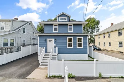183 Holbrook Rd 1