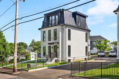 6 South St #1