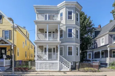 30 Tuttle St #2
