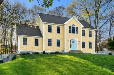 270 Morgan Rd 1