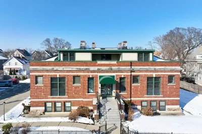 15 Parrott St #201 1