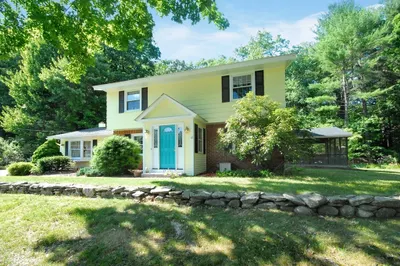 41 Clarissa Rd 1
