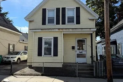 126 W 6th St 1