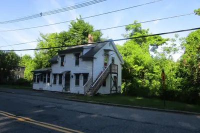 3030 Main St