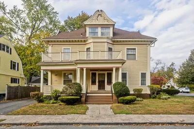 128 Maplewood Ter 1