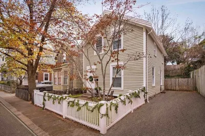 27 White Place