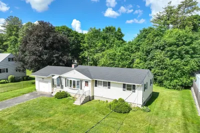 60 Kent Dr 1