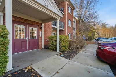 34 Maple Crest Cir #B