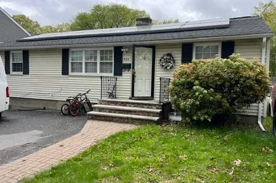 289 Burnham Road 1
