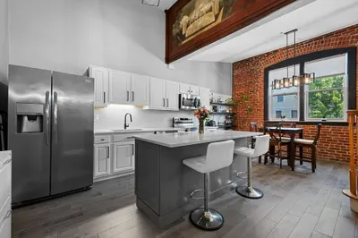 32 Providence St #8 1