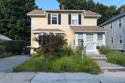 17 Russell Rd 1