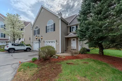 144 Pinewood Dr #8B 1